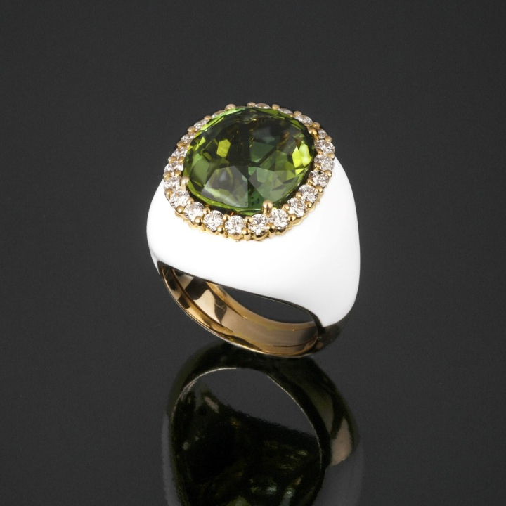 Ciclamino, Coloured gem, diamond and inlay
ring